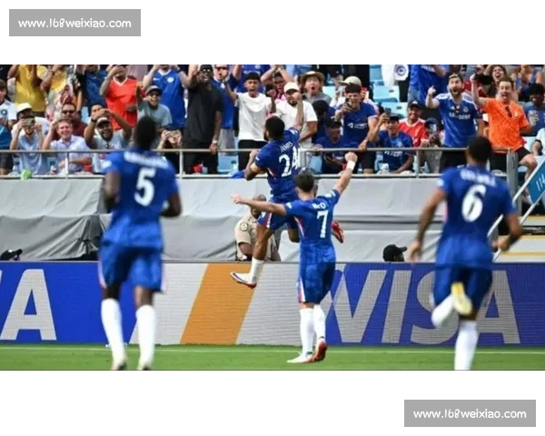 加时狂飙 3 球!切尔西 4-1 逆转本菲卡强势晋级世俱杯八强 加时狂飙 3 球!切尔西 4-1 逆转本菲卡强势晋级世俱杯八强