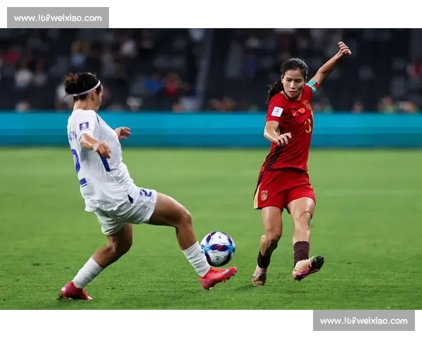 中国女足鏖战巴西女足 展现亚洲力量与世界顶尖对抗魅力 中国女足鏖战巴西女足 展现亚洲力量与世界顶尖对抗魅力